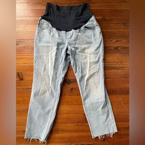 Old Navy Maternity Boyfriend Jeans Full Panel, Light Wash, Raw Hem, 14 Long